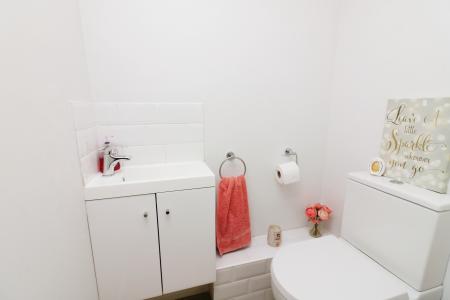 3 bedroom End of terrace house to let in High Street, Codicote, SG4