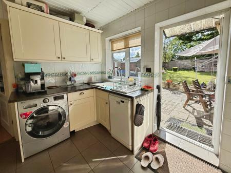 4 bedroom Terraced House for sale in Cowper Road, Welwyn Garden City, AL7