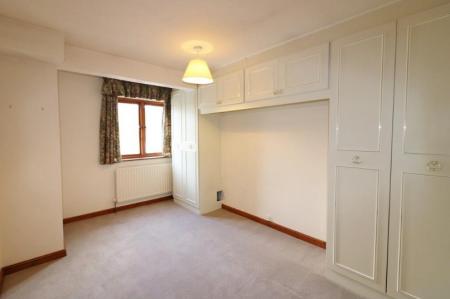 2 bedroom Flat to let in Norton Way South, Letchworth, SG6