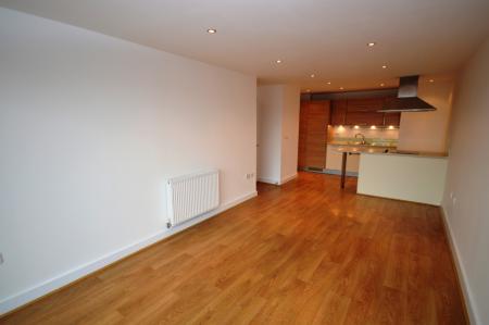 2 bedroom Flat to let in Woolners Way, Stevenage, SG1