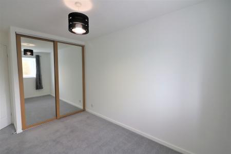 2 bedroom Flat to let in Kerr Close, Knebworth, SG3