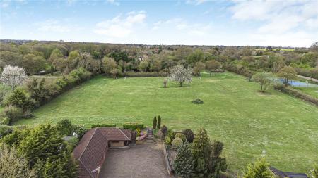 4 bedroom Detached house for sale in Reynards Road, Welwyn, AL6