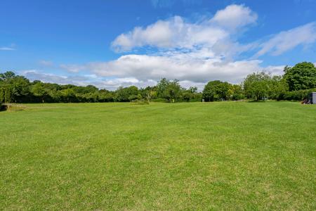 4 bedroom Detached house for sale in Reynards Road, Welwyn, AL6