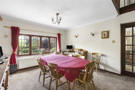 4 bedroom Detached house for sale in Reynards Road, Welwyn, AL6