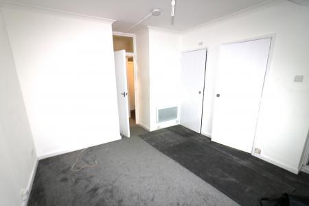 1 bedroom Flat to let in Wordsworth Court, Hatfield, AL10