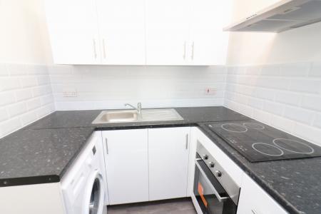 1 bedroom Flat to let in Wordsworth Court, Hatfield, AL10