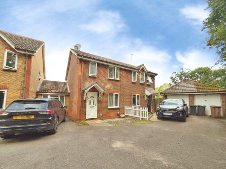 Tamar Close, Great Ashby, SG1