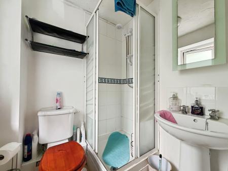 3 bedroom Semi-detached house to let in Tamar Close, Great Ashby, SG1
