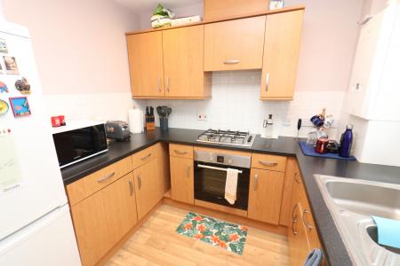 2 bedroom Flat to let in Bridge Road East, Welwyn Garden City, AL7
