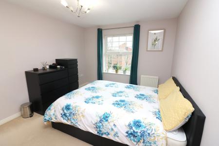 2 bedroom Flat to let in Bridge Road East, Welwyn Garden City, AL7