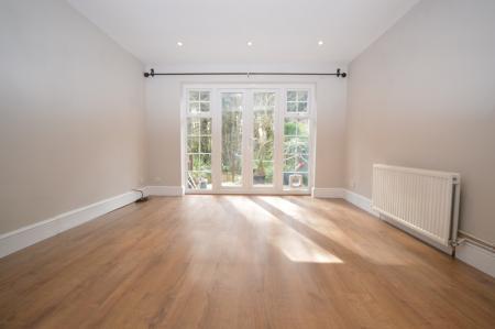 2 bedroom Terraced House to let in Conifer Walk, Chells Manor, Stevenage, SG2