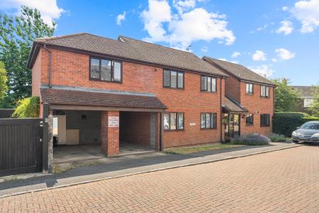 Winch Close, Codicote, SG4