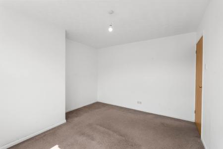 1 bedroom Flat for sale in Winch Close, Codicote, SG4