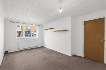 1 bedroom Flat for sale in Winch Close, Codicote, SG4