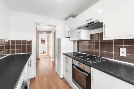 1 bedroom Flat for sale in Winch Close, Codicote, SG4