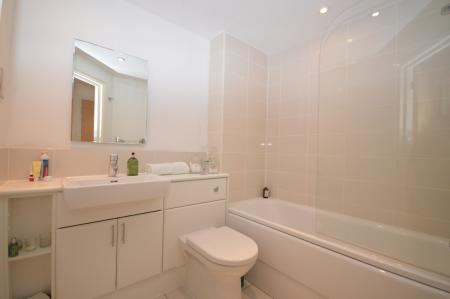 2 bedroom Flat to let in Bridge Street, Hitchin, SG5