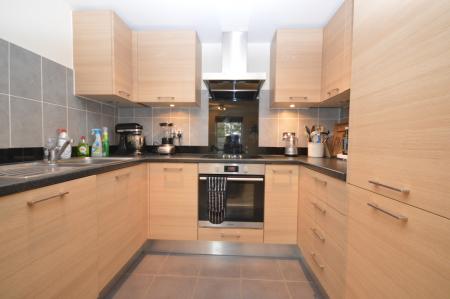 2 bedroom Flat to let in Bridge Street, Hitchin, SG5