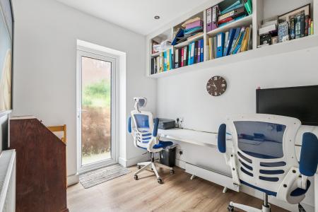4 bedroom Detached house for sale in Codicote Road, Welwyn, AL6