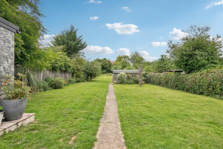 4 bedroom Detached house for sale in Codicote Road, Welwyn, AL6