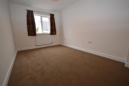 3 bedroom Semi-detached house to let in Brimstone Drive, Stevenage, SG1