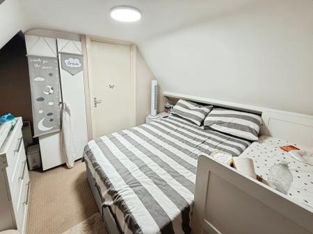 1 bedroom Flat for sale in Stevenage Road, Knebworth, SG3
