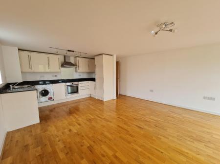 2 bedroom Flat to let in Stevenage Road, Hitchin, SG4