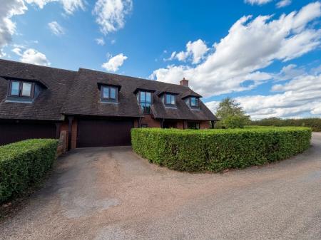 Aston Bury Lane, Aston, SG2