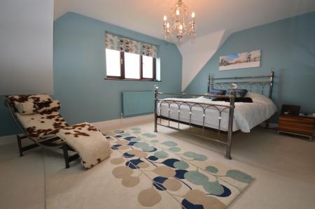 4 bedroom Semi-detached house to let in Aston Bury Lane, Aston, SG2