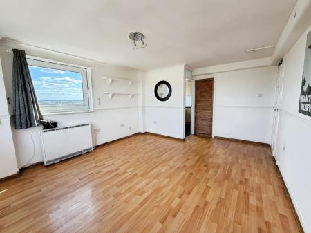 1 bedroom Flat to let in High Plash, Cuttys Lane, Stevenage, SG1