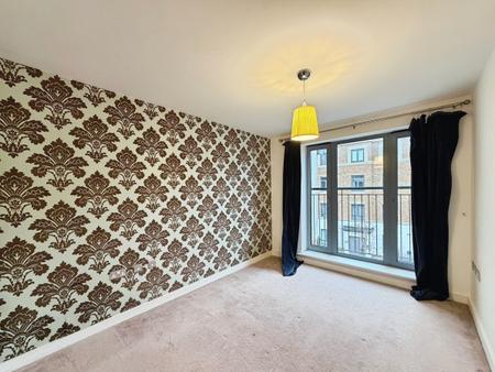 2 bedroom Flat to let in The Waterfront, Hertford, SG14