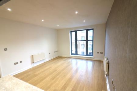 2 bedroom Flat to let in The Waterfront, Hertford, SG14