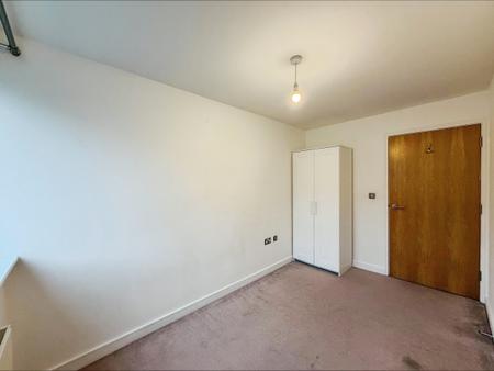 2 bedroom Flat to let in The Waterfront, Hertford, SG14