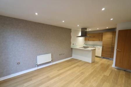 2 bedroom Flat to let in The Waterfront, Hertford, SG14