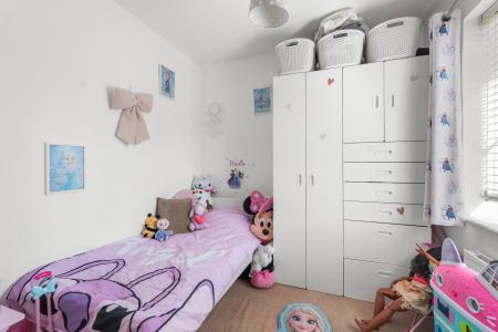 3 bedroom Terraced House for sale in Ten Acres Crescent, Stevenage, SG2
