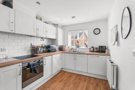 3 bedroom Terraced House for sale in Ten Acres Crescent, Stevenage, SG2