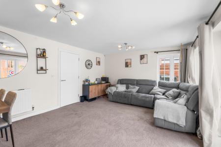 3 bedroom Terraced House for sale in Ten Acres Crescent, Stevenage, SG2