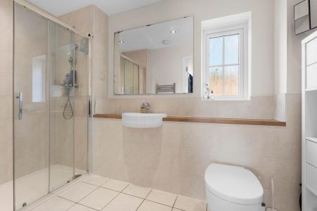3 bedroom Terraced House for sale in Ten Acres Crescent, Stevenage, SG2