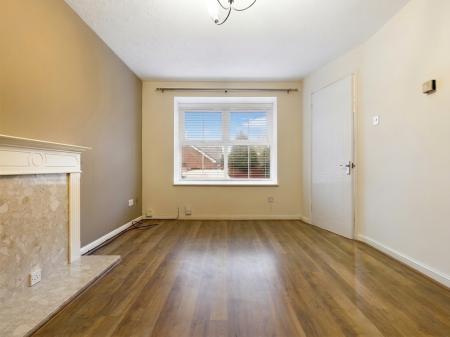 2 bedroom Terraced House to let in Wetherby Close, Stevenage, SG1