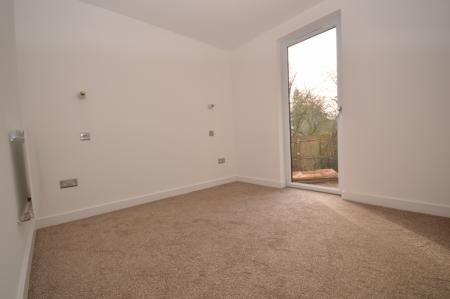 2 bedroom Flat to let in Clock House Gardens, Welwyn, AL6