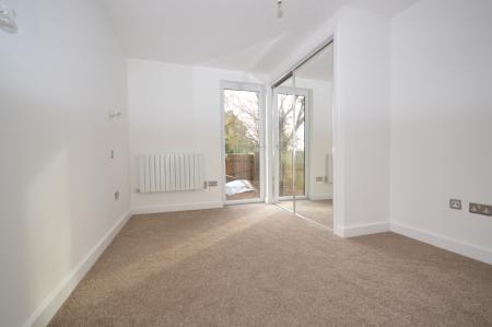 2 bedroom Flat to let in Clock House Gardens, Welwyn, AL6