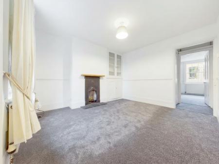 2 bedroom Cottage to let in High Street, Walkern, SG2