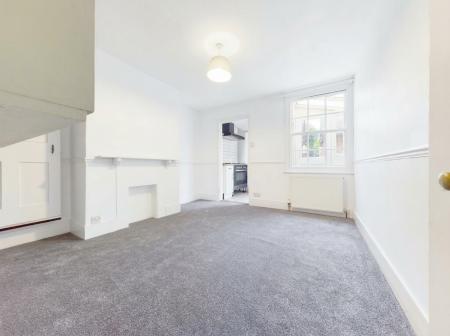 2 bedroom Cottage to let in High Street, Walkern, SG2