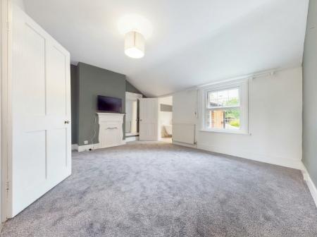 2 bedroom Cottage to let in High Street, Walkern, SG2