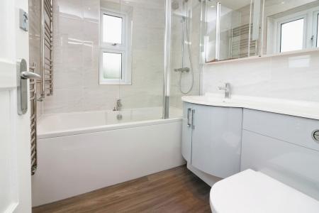 3 bedroom End of terrace house to let in Fordwich Road, Welwyn Garden City, AL8