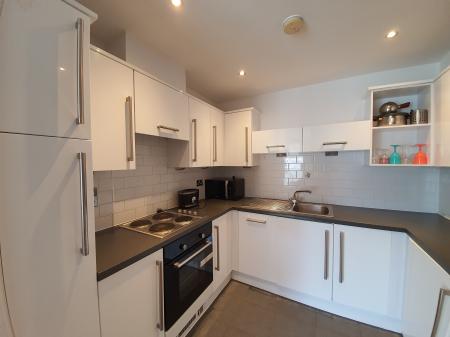 2 bedroom Flat to let in The Blenheim Centre, Hounslow, TW3