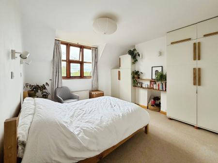 3 bedroom Terraced House to let in Ridge Road, Letchworth, SG6