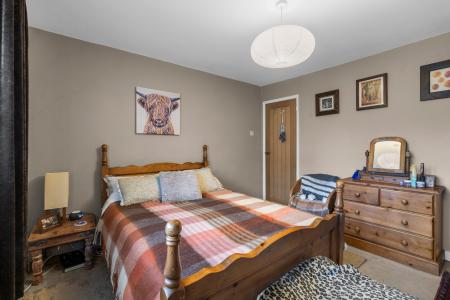 2 bedroom Cottage for sale in High Street, Codicote, SG4