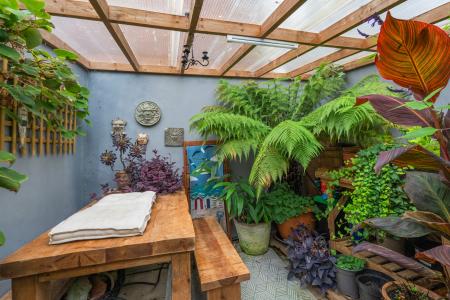2 bedroom Cottage for sale in High Street, Codicote, SG4