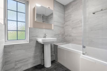 4 bedroom Detached house for sale in Attimore Road, Welwyn Garden City, AL8