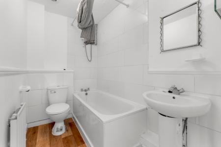 3 bedroom Terraced House for sale in Morecambe Close, Stevenage, SG1